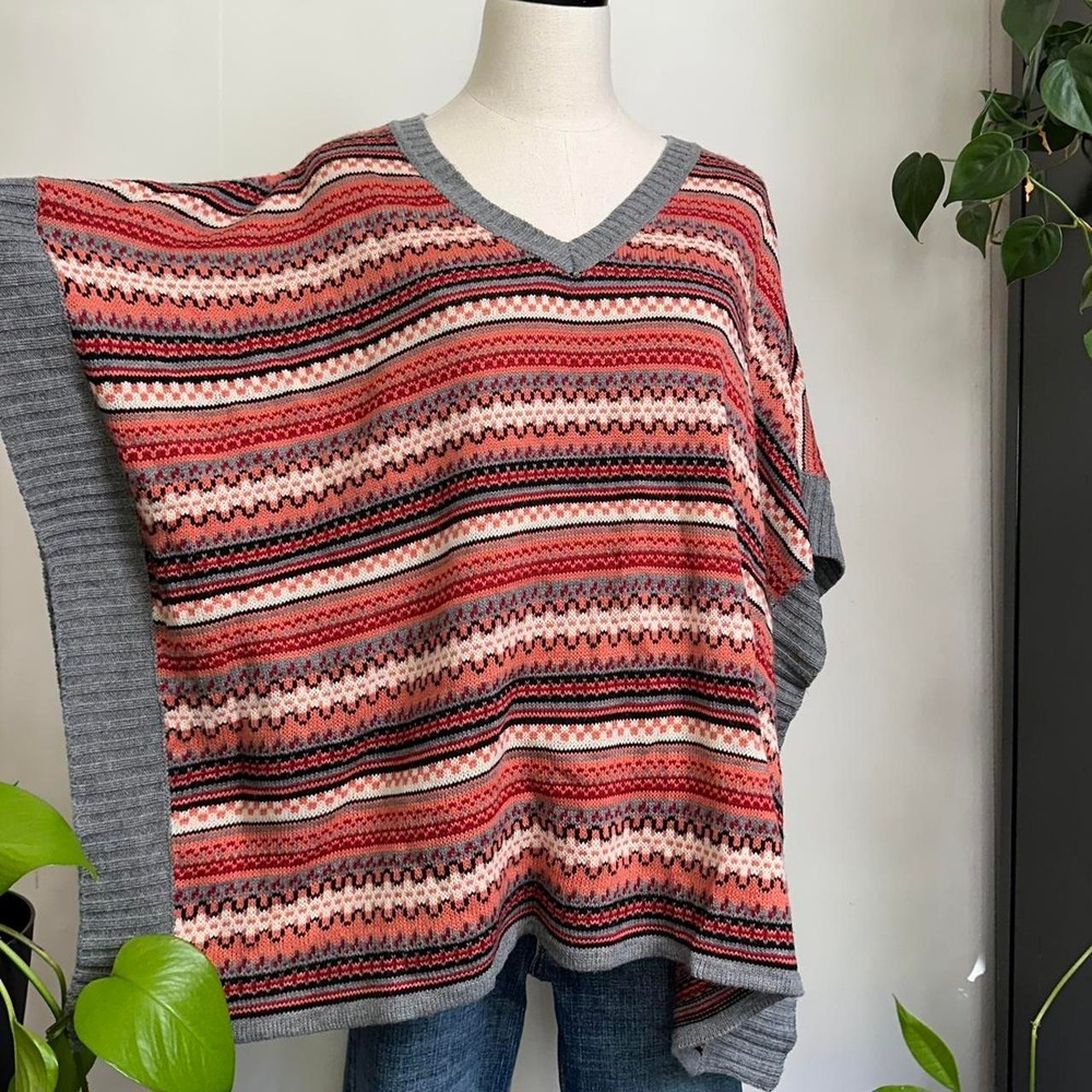 Freshman Forever Women Striped V-Neck Poncho Sweater Orange Gray Red Large